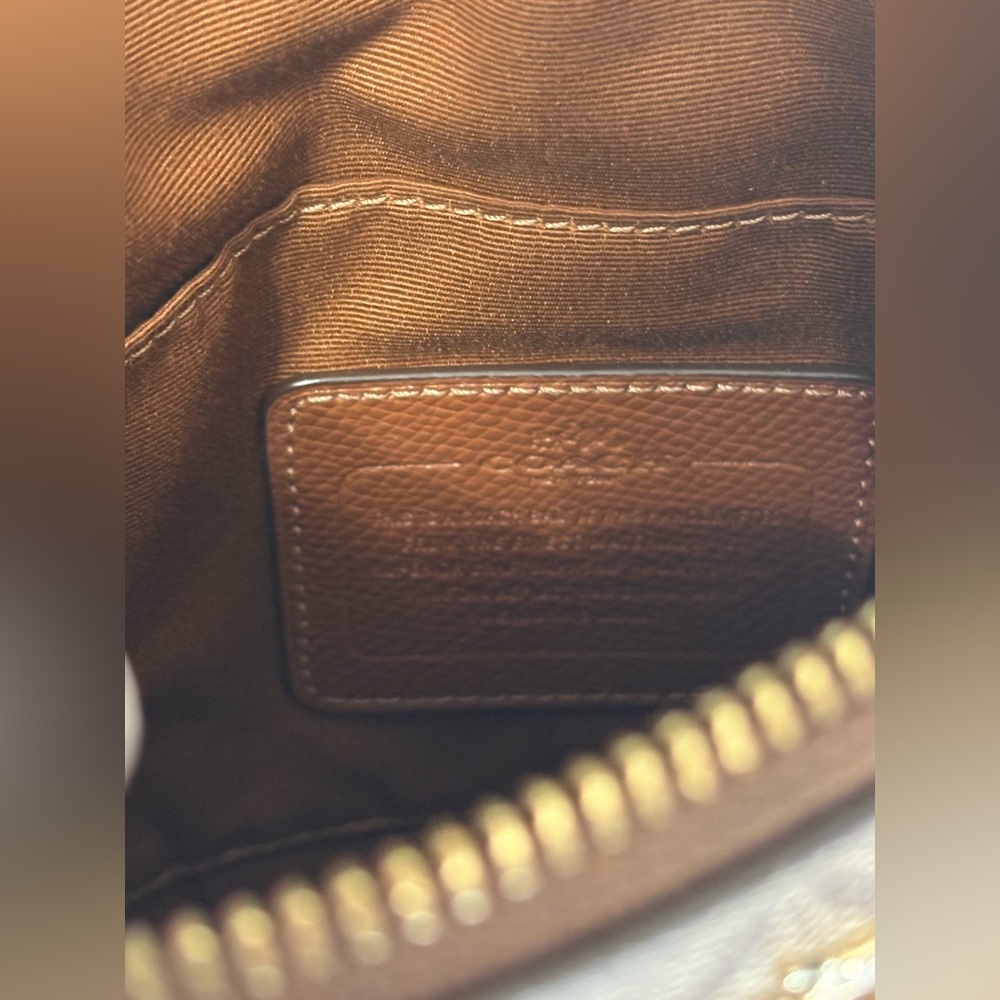 Coach Crossbody - Picture 5 of 6